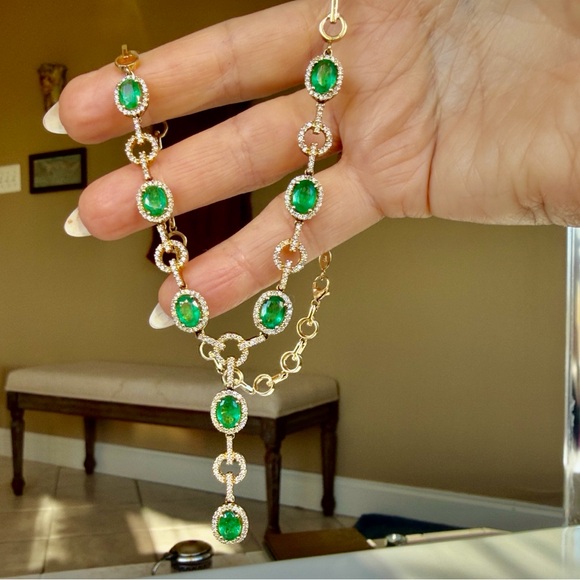 Effy Jewelry - Effy 14 karat gold 8 carats  emerald and diamond  Necklace